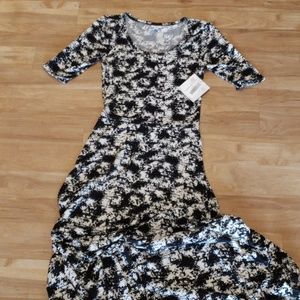 LuLaRoe Dresses - LuLaRoe Ana LuLaRoe Dresses - LuLaRoe Ana